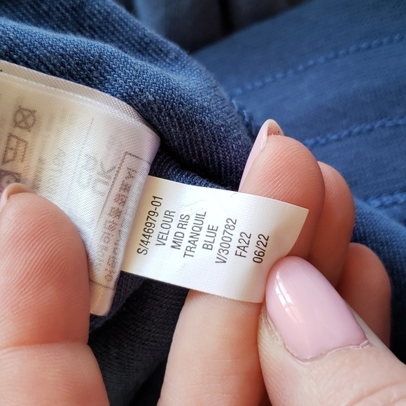 GAP Women's Mid Rise Velour Flare Sweatpants Blue - Size M - Picture 7 of 7